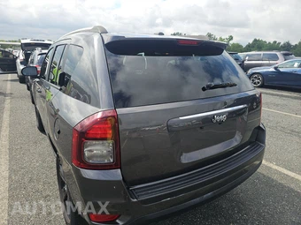 2015 Jeep Compass Latitude - miniatura 6