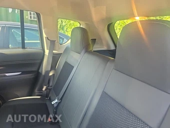 2015 Jeep Compass Latitude - miniatura 16