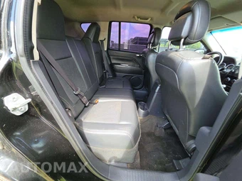 2015 Jeep Compass Latitude – miniatura 13