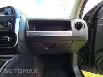 2015 Jeep Compass Latitude – miniatura 16
