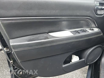 2015 Jeep Compass Limited – miniatura 9