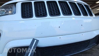 2015 Jeep Grand Cherokee Altitude Edition - miniatura 31