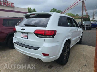 2015 Jeep Grand Cherokee Altitude Edition - miniatura 3
