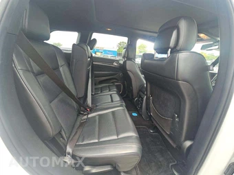 2015 Jeep Grand Cherokee High Altitude Edition - miniatura 16
