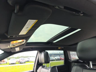 2015 Jeep Grand Cherokee High Altitude Edition - miniatura 17