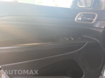 2015 Jeep Grand Cherokee Laredo – miniatura 9