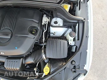2015 Jeep Grand Cherokee Laredo - miniatura 24