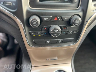 2015 Jeep Grand Cherokee Laredo - miniatura 18