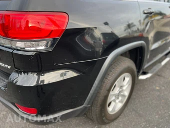 2015 Jeep Grand Cherokee Laredo - miniatura 9