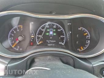 2015 Jeep Grand Cherokee Laredo - miniatura 12