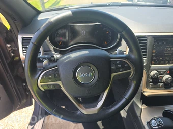 2015 Jeep Grand Cherokee Laredo – miniatura 10