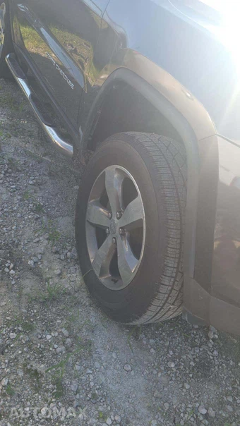 2015 Jeep Grand Cherokee Limited – miniatura 31