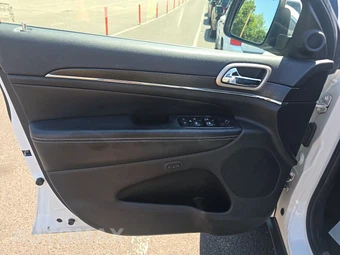 2015 Jeep Grand Cherokee Limited - miniatura 9