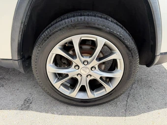 2015 Jeep Grand Cherokee Limited - miniatura 33