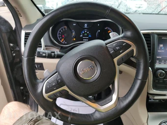 2015 Jeep Grand Cherokee Limited – miniatura 10