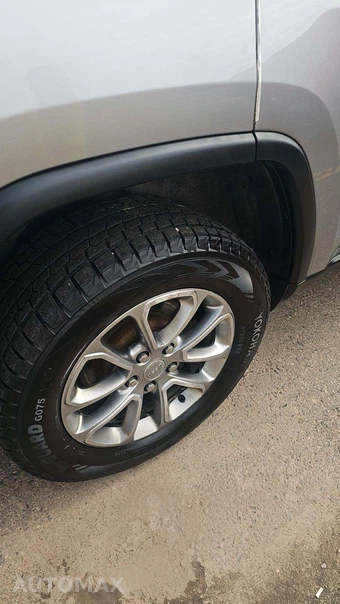 2015 Jeep Grand Cherokee Limited - miniatura 32
