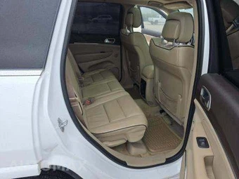 2015 Jeep Grand Cherokee Overland - miniatura 17