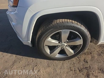 2015 Jeep Grand Cherokee Overland - miniatura 8