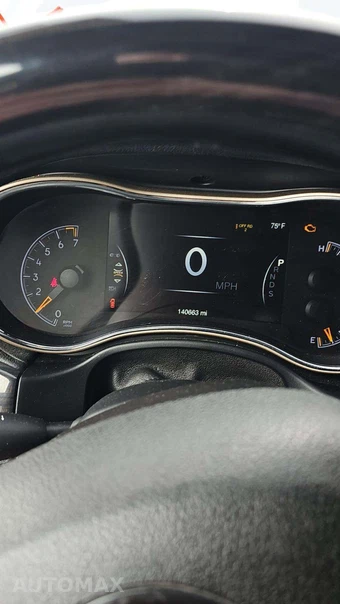 2015 Jeep Grand Cherokee Overland - miniatura 24