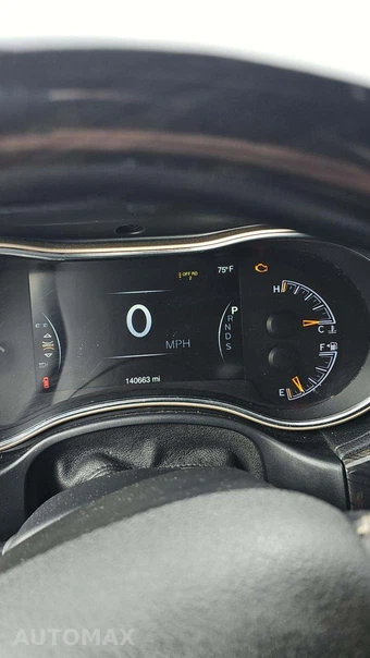 2015 Jeep Grand Cherokee Overland - miniatura 28