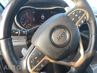 2015 Jeep Grand Cherokee Overland - miniatura 10