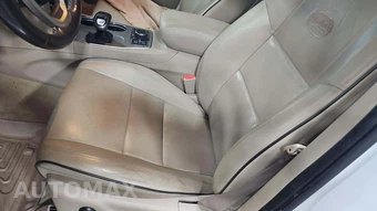 2015 Jeep Grand Cherokee Overland – miniatura 36