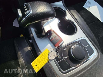 2015 Jeep Grand Cherokee SRT - miniatura 5