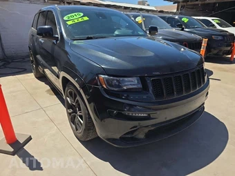2015 Jeep Grand Cherokee SRT - miniatura 4