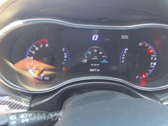 2015 Jeep Grand Cherokee SRT - miniatura 9