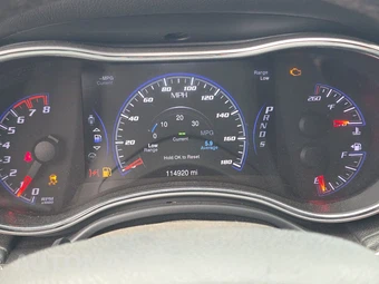 2015 Jeep Grand Cherokee SRT - miniatura 12