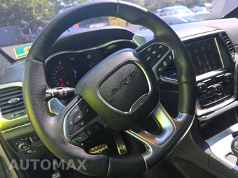 2015 Jeep Grand Cherokee SRT - miniatura 10