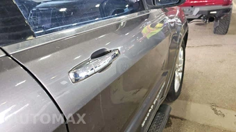 2015 Jeep Grand Cherokee Summit – miniatura 15