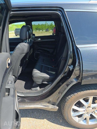 2015 Jeep Grand Cherokee Summit – miniatura 10