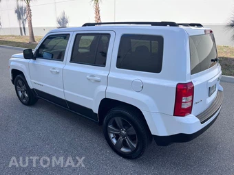 2015 Jeep Patriot High Altitude Edition - miniatura 6