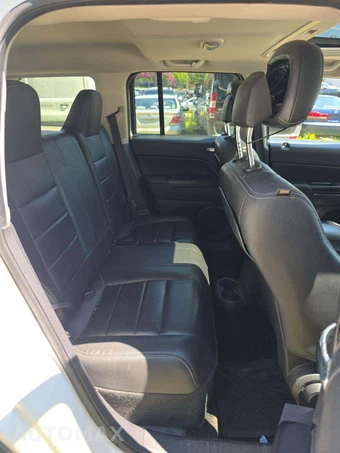 2015 Jeep Patriot High Altitude Edition - miniatura 16