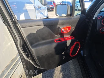 2015 Jeep Patriot High Altitude Edition – miniatura 15