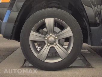 2015 Jeep Patriot High Altitude Edition – miniatura 9