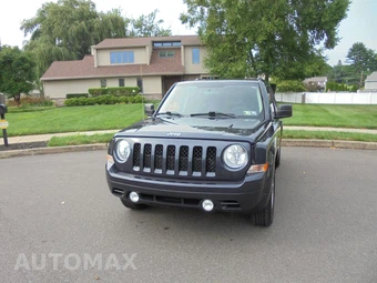 2015 Jeep Patriot Latitude - miniatura 11