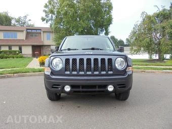 2015 Jeep Patriot Latitude - miniatura 2