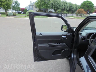 2015 Jeep Patriot Latitude - miniatura 40