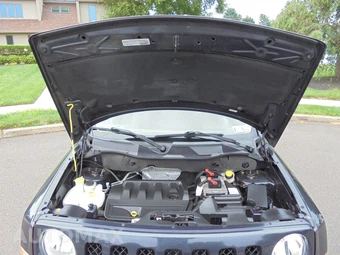 2015 Jeep Patriot Latitude - miniatura 46