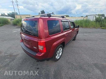 2015 Jeep Patriot Latitude - miniatura 3