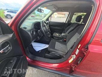 2015 Jeep Patriot Latitude - miniatura 6