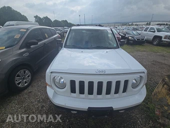 2015 Jeep Patriot Latitude – miniatura 2