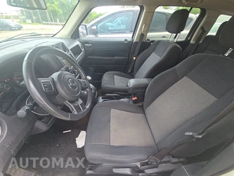 2015 Jeep Patriot Latitude – miniatura 7