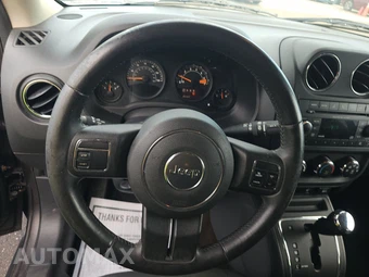 2015 Jeep Patriot Latitude – miniatura 10
