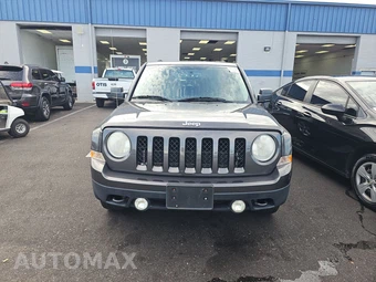 2015 Jeep Patriot Latitude – miniatura 2