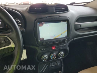 2015 Jeep Renegade Latitude – miniatura 11