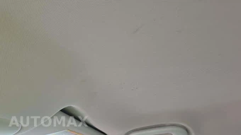 2015 Jeep Renegade Latitude – miniatura 18