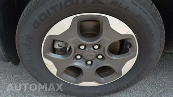 2015 Jeep Renegade Latitude – miniatura 34
